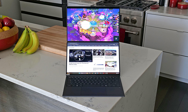 Asus Zenbook Duo Oyun Performansı Multitasking